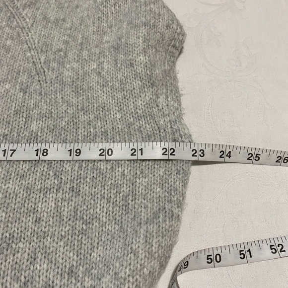 Press Heather Gray Sleeveless Knit Sweater Women's Size Small Office Staple - Picture 8 of 9